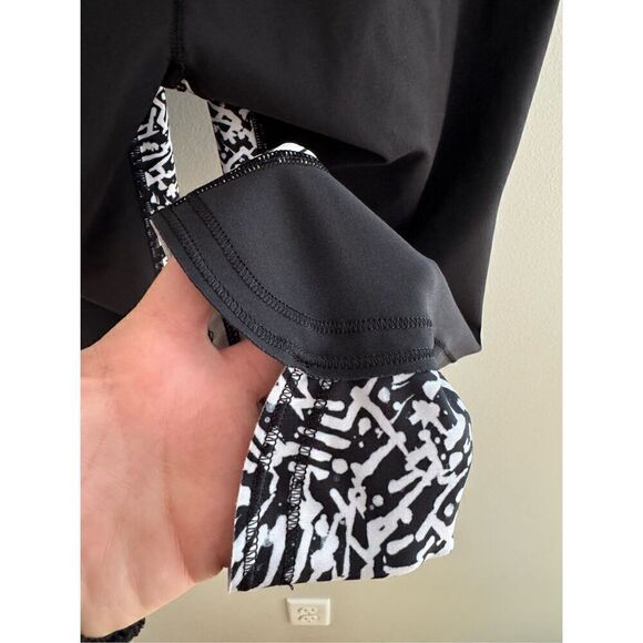 Lululemon Run Top Speed Crop Tight Leggings, Size 4 Black White 18” - Picture 8 of 10